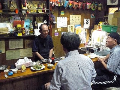 カントクとの話しも弾む八木さん